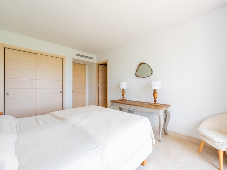 Apartment for Sale in Benahavis Malaga 18