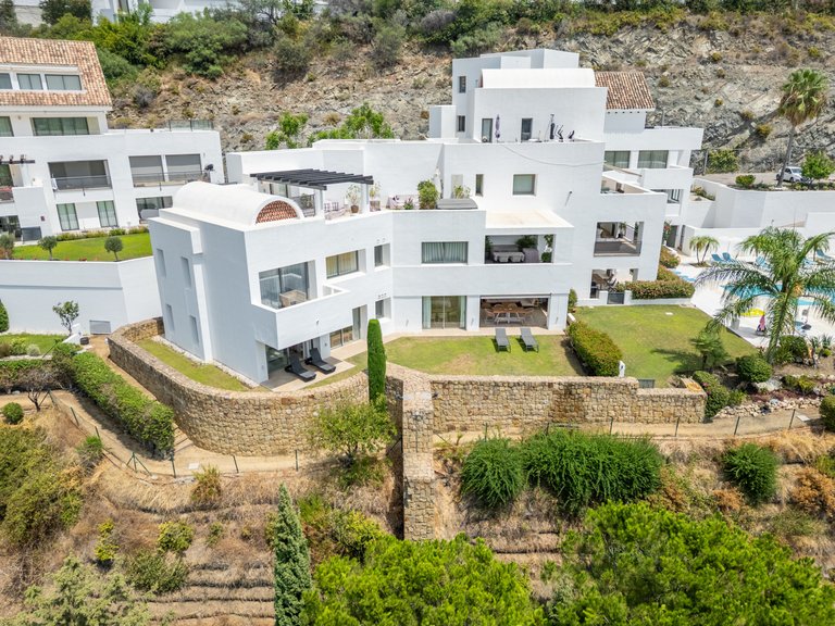 Apartment for Sale in Benahavis Malaga 41