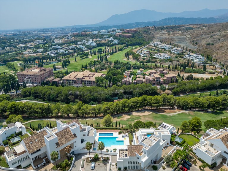 Apartment for Sale in Benahavis Malaga 36