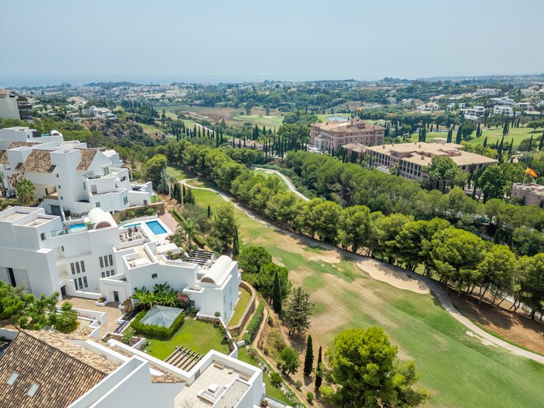 Apartment for Sale in Benahavis Malaga 38