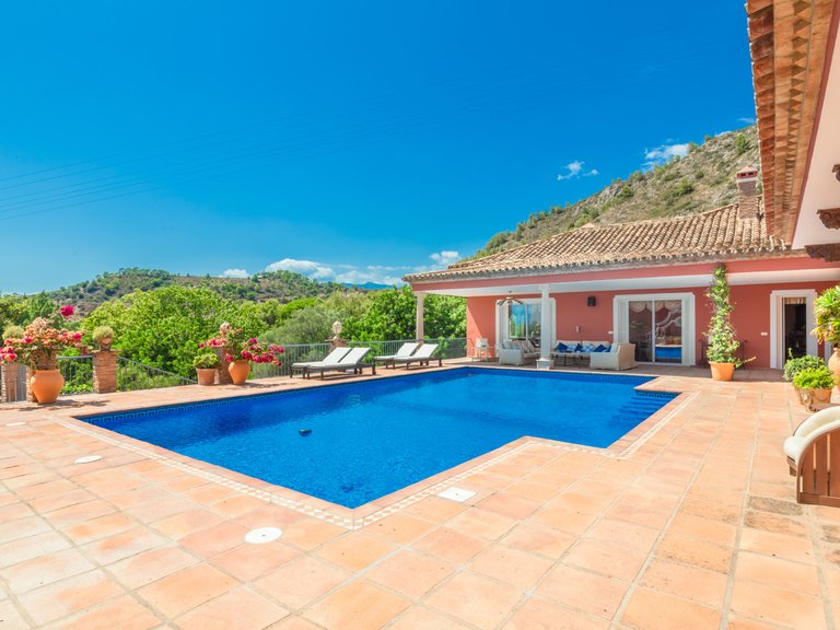 Villa for Sale in Marbella Golden Mile Malaga 33