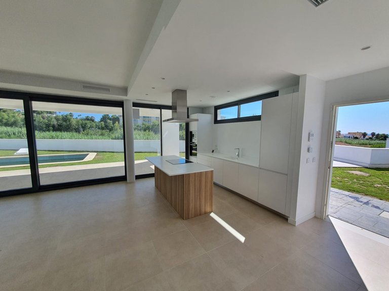 Villa for Sale in Manilva, Malaga 4