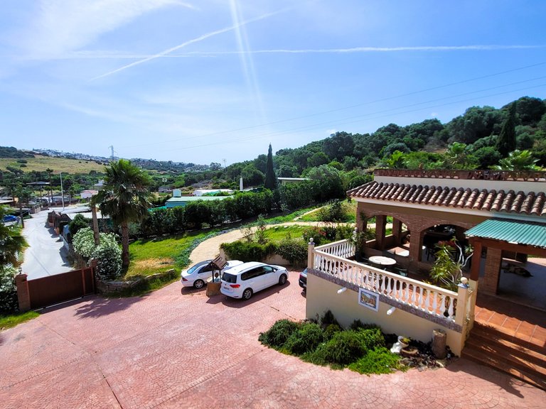 Villa for Sale in Valle Romano, Estepona, Malaga 1