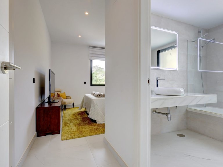 Apartment for Sale in Mirador de Estepona Hills, Estepona, Malaga 30
