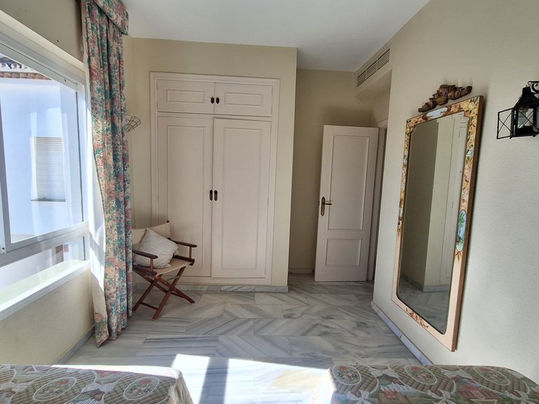 Town House for Sale in Bahia Azul, Estepona, Malaga 10
