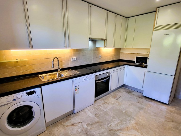 Town House for Sale in Costa Galera, Estepona, Malaga 9