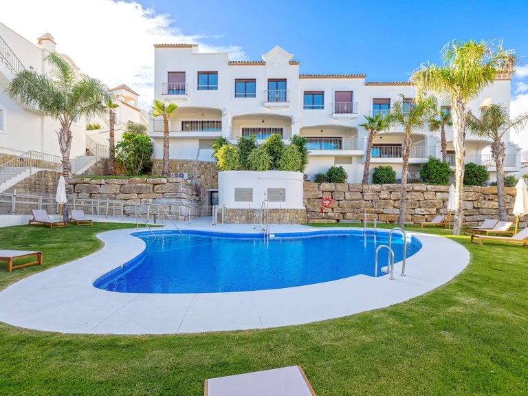 Town House for Sale in Azata Golf, Estepona, Malaga 12