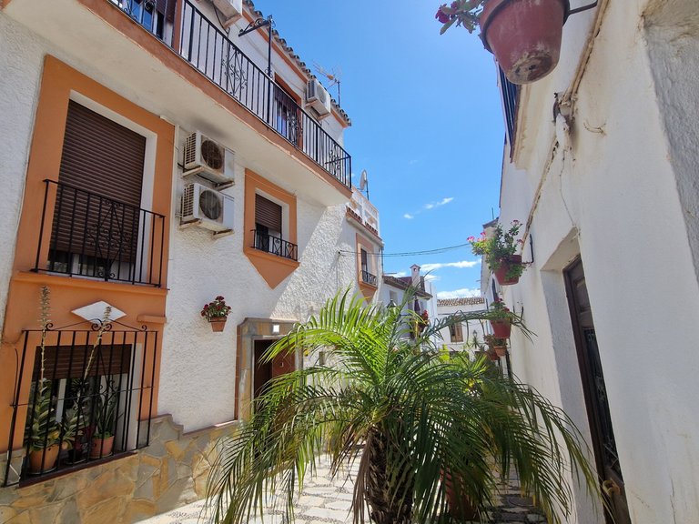 Villa for Sale in Estepona Old Town, Estepona, Malaga 1