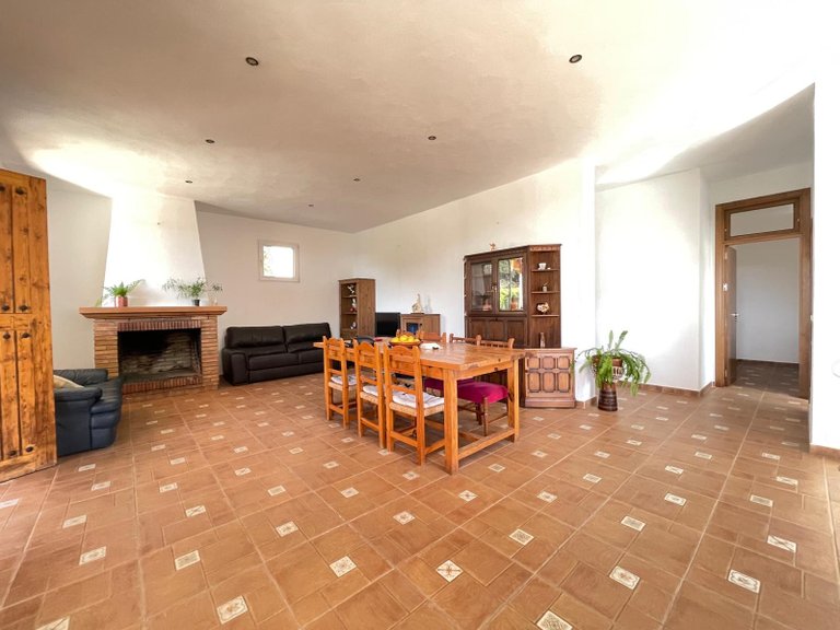 Country House for Sale in Los Pedregales, Estepona, Malaga 5