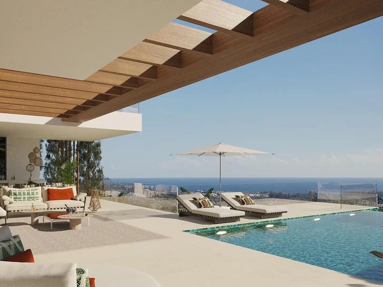Villa for Sale in La Resina Golf, Estepona, Malaga 4