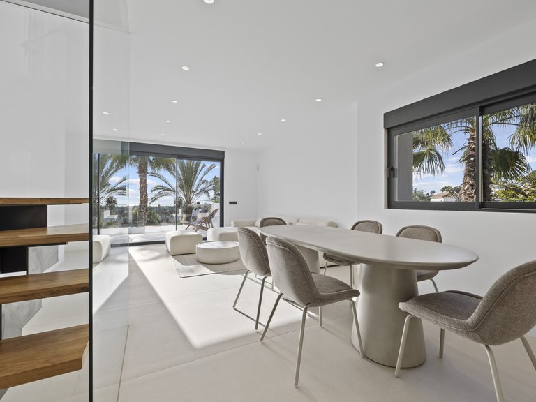 Town House for Sale in El Campanario, Estepona, Malaga 8