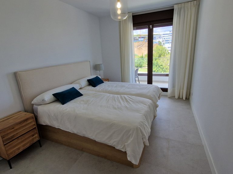 Apartment for Sale in Las Mesas, Estepona, Malaga 10
