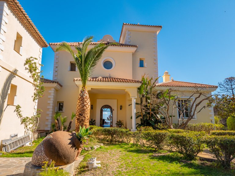 Villa for Sale in Forest Hills, Estepona, Malaga 32