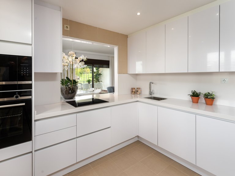Villa for Sale in Azata Golf, Estepona, Malaga 19