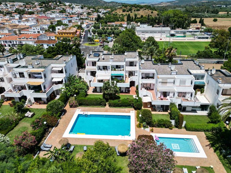 Apartment for Sale in Jardines de Sotogrande, Sotogrande, Cadiz 32