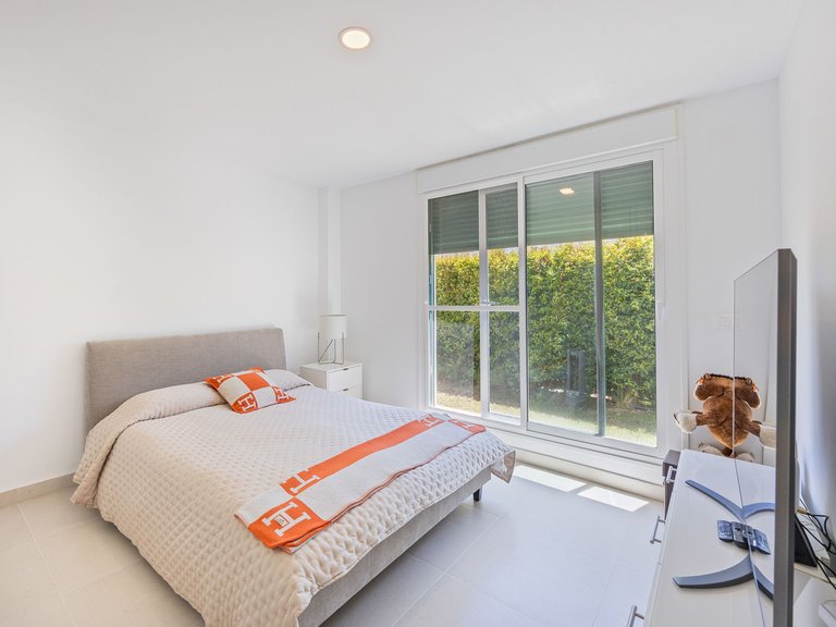 Apartment for Sale in Senda Chica, Sotogrande, Cadiz 28
