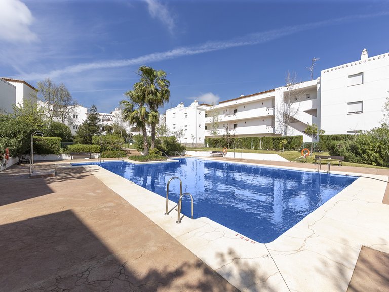 Apartment for Sale in Alcaidesa, Cadiz 3