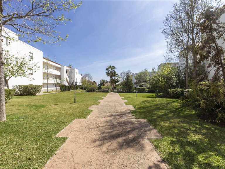 Apartment for Sale in Alcaidesa, Cadiz 2