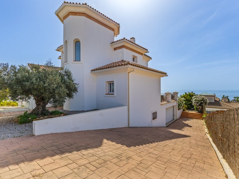 Villa for Sale in Manilva, Malaga 13