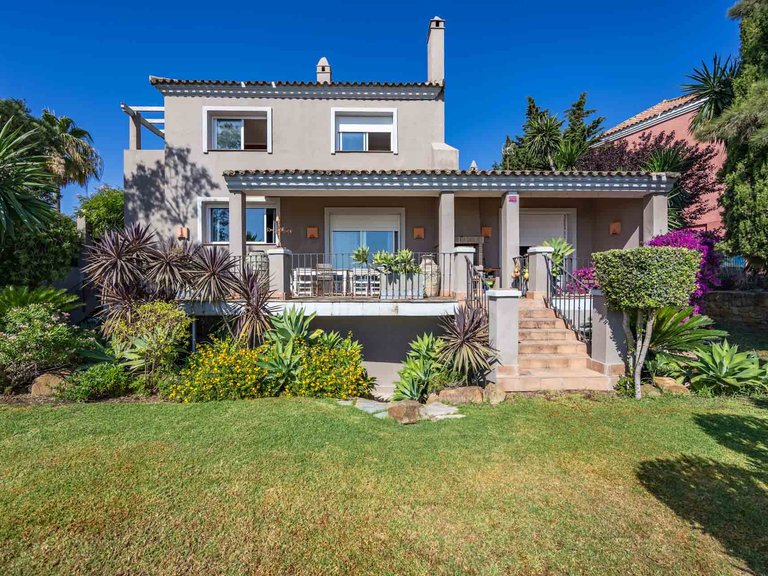 Villa for Sale in Villas del Golf, Manilva, Malaga 17