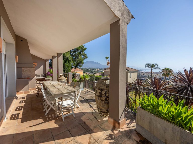 Villa for Sale in Villas del Golf, Manilva, Malaga 3