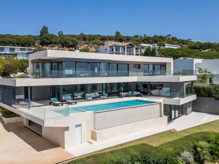 Villa for Sale in Zona M, Sotogrande, Cadiz 1