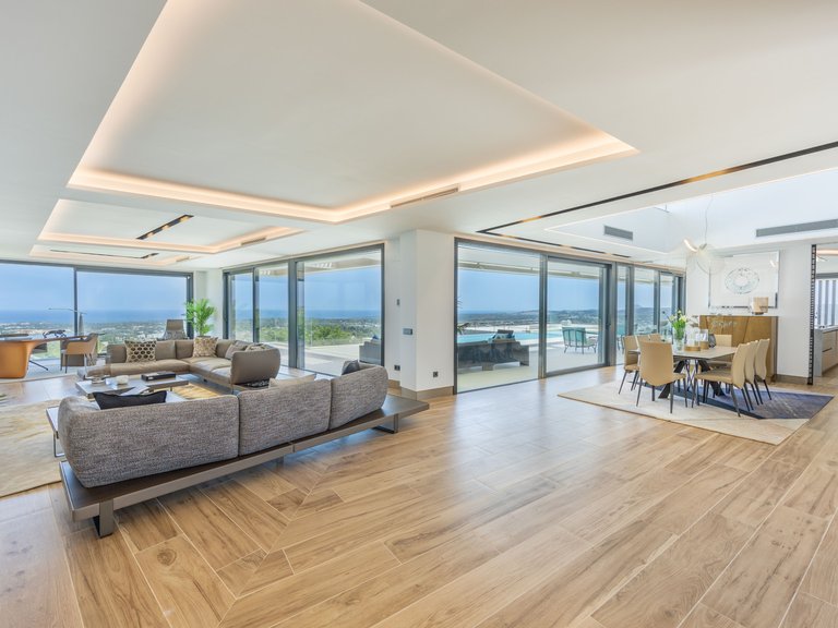Villa for Sale in Zona M, Sotogrande, Cadiz 3