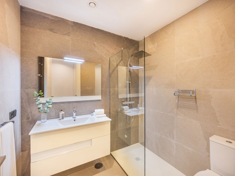 Villa for Sale in Zona M, Sotogrande, Cadiz 35