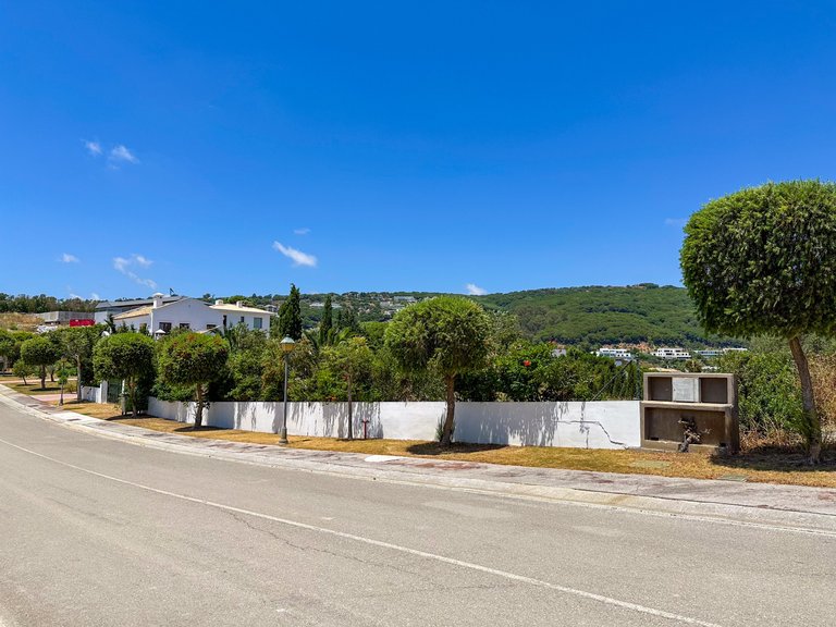 Plot for Sale in Zona L, Sotogrande, Cadiz 10