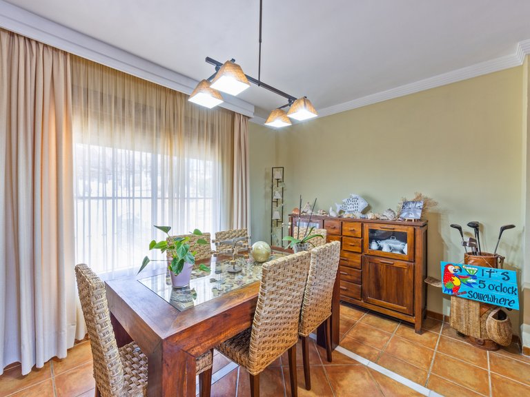 Town House for Sale in Alcaidesa, Cadiz 14