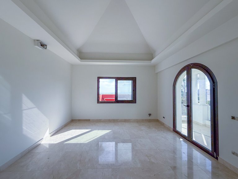 Villa for Sale in Zona G, Sotogrande, Cadiz 20