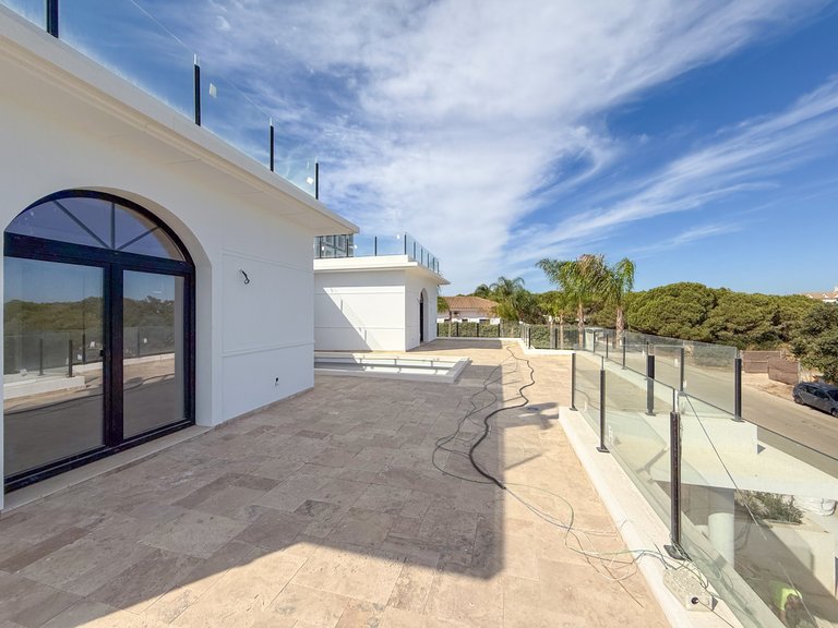 Villa for Sale in Zona G, Sotogrande, Cadiz 29