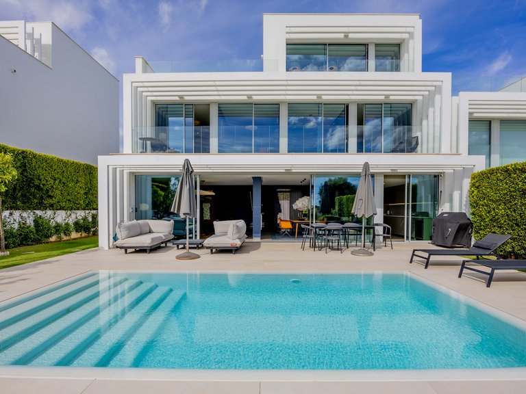 Villa for Sale in La Finca, Sotogrande, Cadiz 2