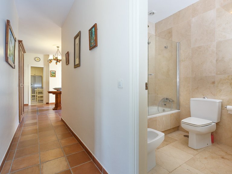 Villa for Sale in Zona B, Sotogrande, Cadiz 14