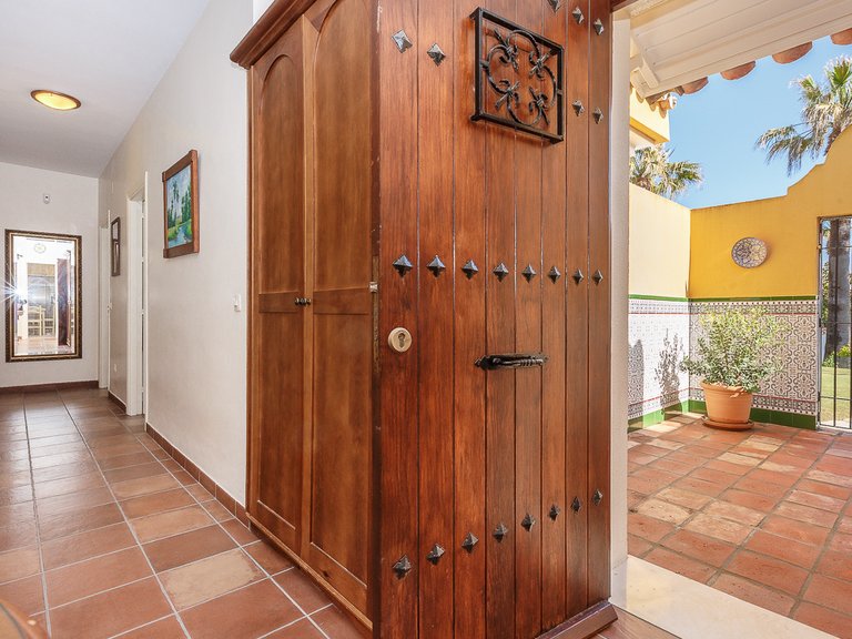 Villa for Sale in Zona B, Sotogrande, Cadiz 7