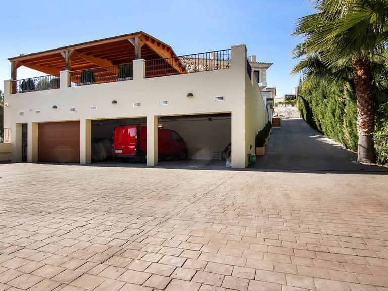 Villa for Sale  in Altea, Alicante 2