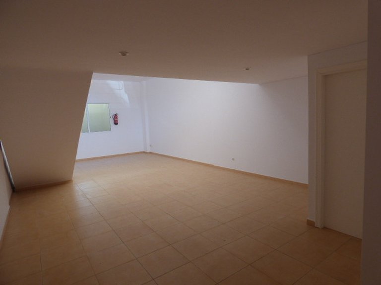 Commercial for Sale in  Alicante 8