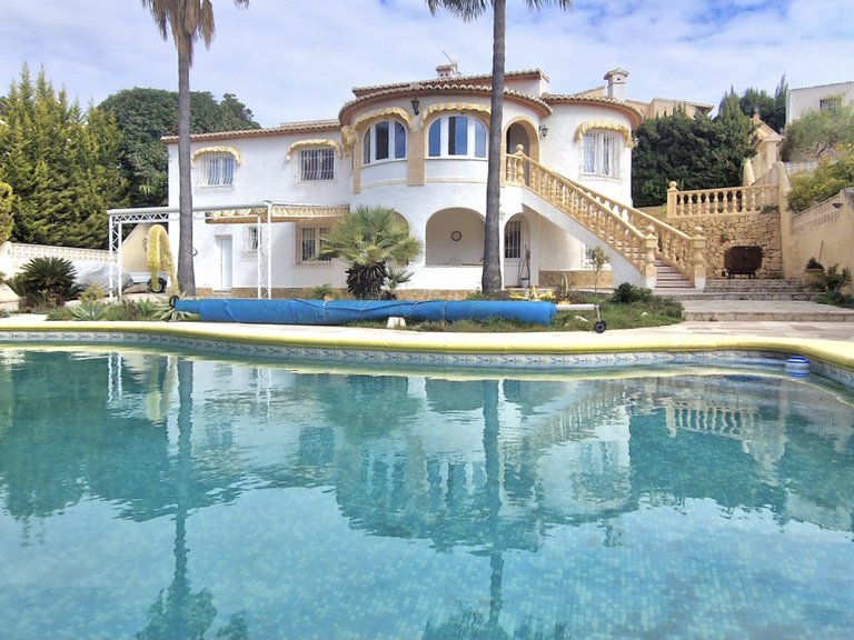 Villa for Sale  in Calp, Alicante 1