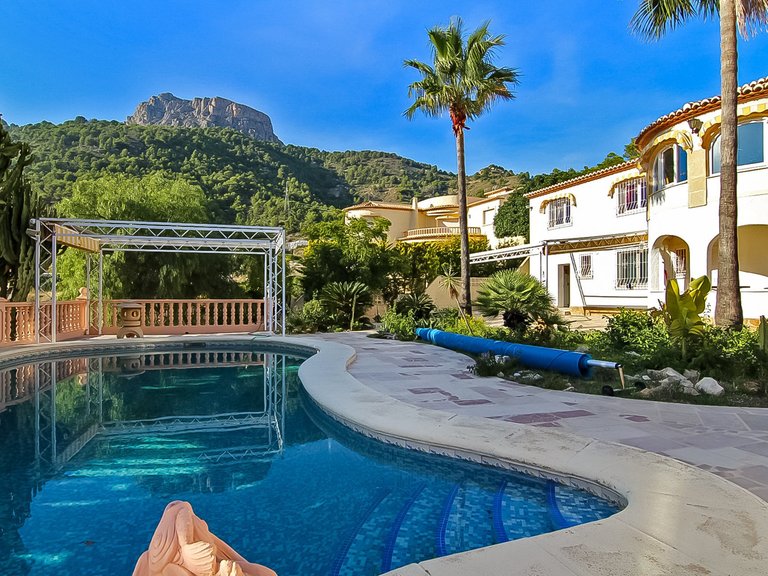 Villa for Sale  in Calp, Alicante 4
