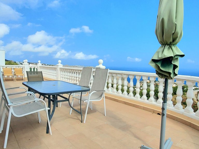 Villa for Sale  in Poble Nou de Benitatxell, Alicante 4