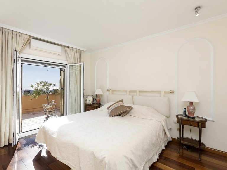 Apartment for Sale in  Malaga 25
