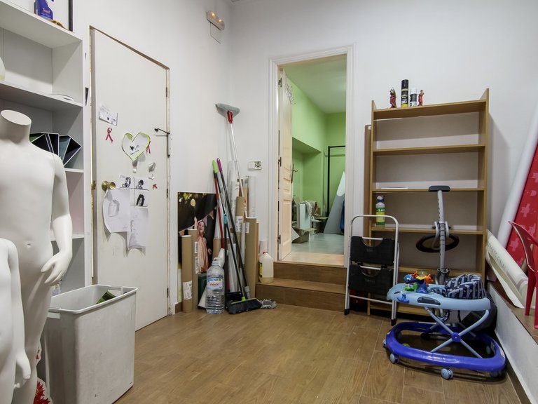 Commercial for Sale in  Alicante 3