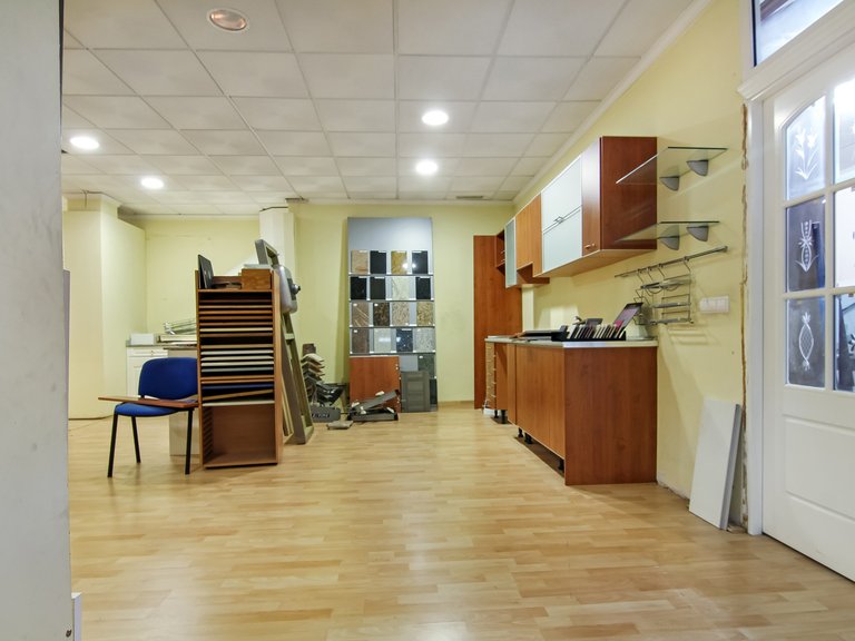 Commercial for Sale in  Alicante 5