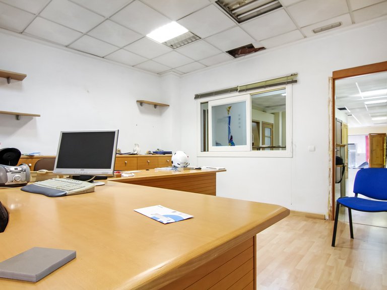 Commercial for Sale in  Alicante 2