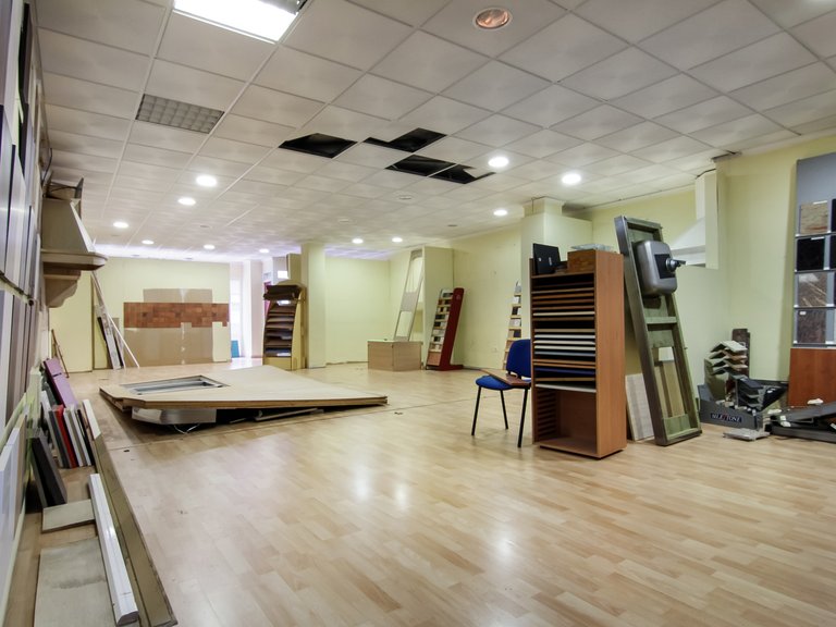 Commercial for Sale in  Alicante 7