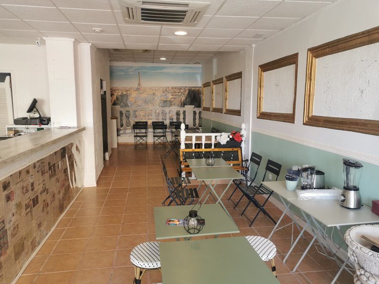 Commercial for Sale in  Alicante 5