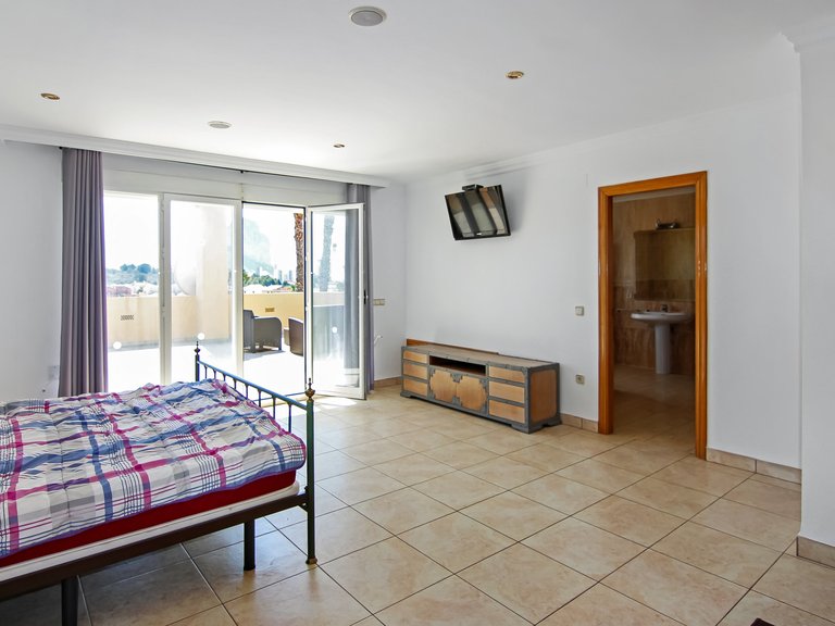 Villa for Sale  in Calp, Alicante 9