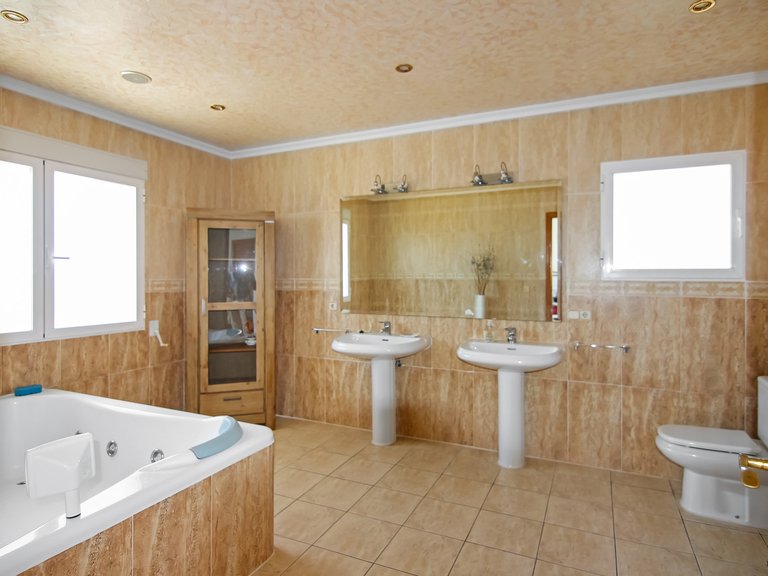 Villa for Sale  in Calp, Alicante 15