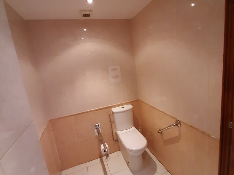 Commercial for Sale in  Alicante 13