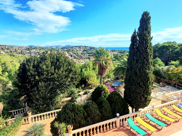Villa for Sale in  Alicante 18